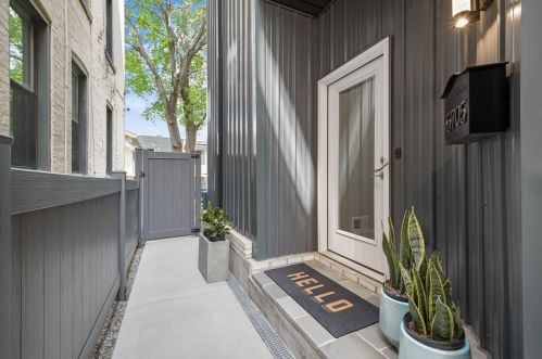 5705 Callowhill St, Pittsburgh, PA 15206-1629