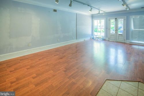 412 Delaware St, New Castle DE 19720-5045 exterior