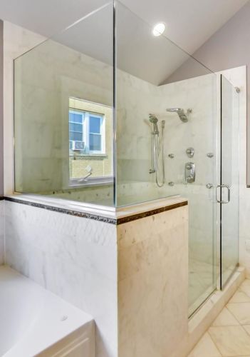 5056 Claremont Ave, Chicago IL  60625-1810 exterior