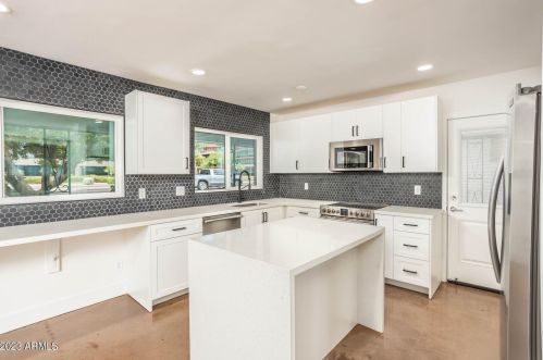 4729 24 St, Phoenix AZ 85016-4837 exterior