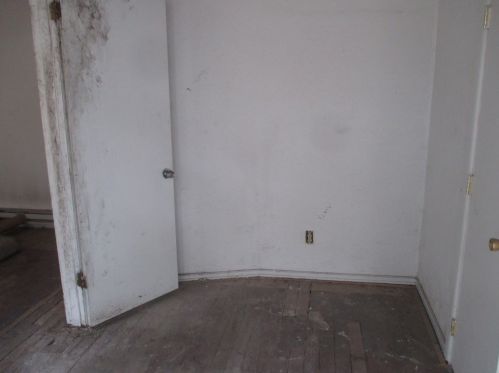 7343 Denniston Ave, Pittsburgh PA 15218-2526 exterior