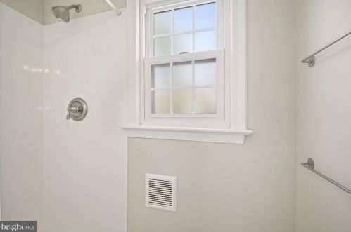 10112 Grant Ave, Silver Spring MD  20910-1047 exterior