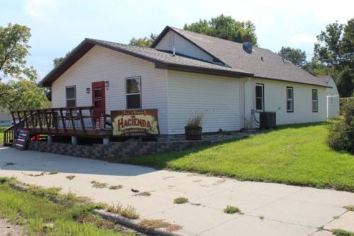 107 Main St, Colome, SD 57528