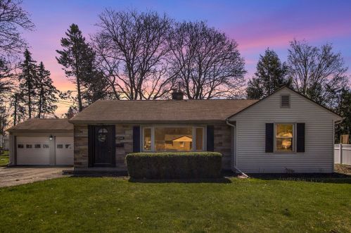 1914 Dorchester Ave, Kalamazoo MI  49001-5217 exterior