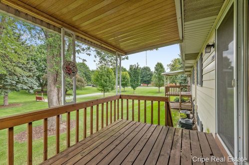 5900 Leisure South Dr, Grand Rapids MI 49548-6858 exterior