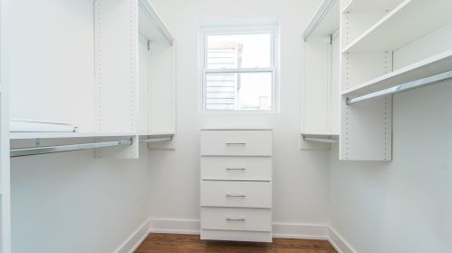 2317 Addison St, Chicago IL 60618-6042 exterior