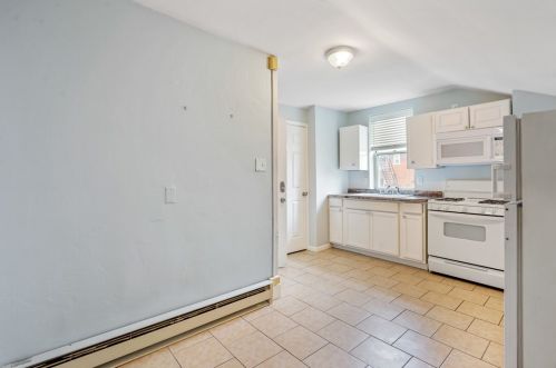 9 Carrick Ave, Pittsburgh PA  15210-4321 exterior