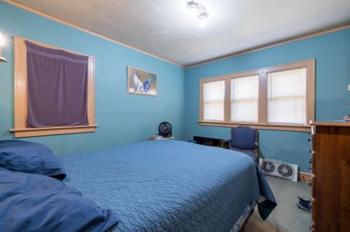 2348 56, Milwaukee WI 53219-2212 exterior