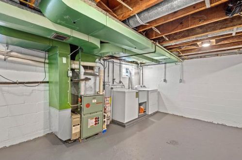 5363 Greenridge Dr, Pittsburgh PA 15236-1723 exterior