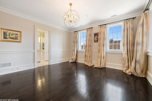 1845 Orch St, Chicago IL 60614-5106 exterior