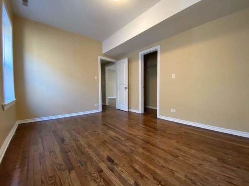 8236 Ellis Ave, Chicago IL 60619-5502 exterior