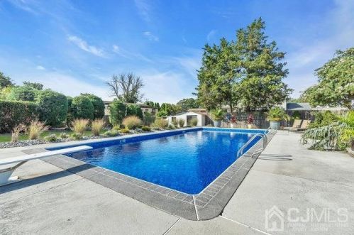 3 Throckmorton Ct, Old Bridge NJ 08857 exterior