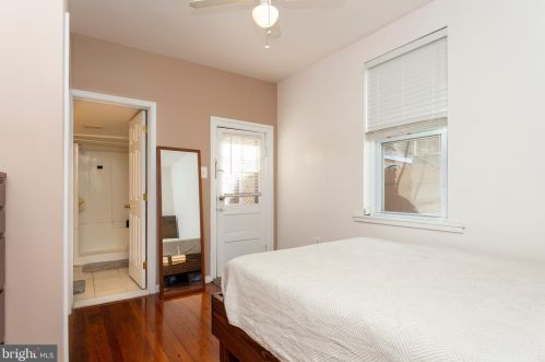 836 Bainbridge St, Philadelphia PA 19146-1430 exterior