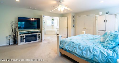 660 Berkeley Ave, Berkeley Township NJ 08721-3703 exterior