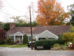 1461 Centre St, Newton, MA 02461-1230