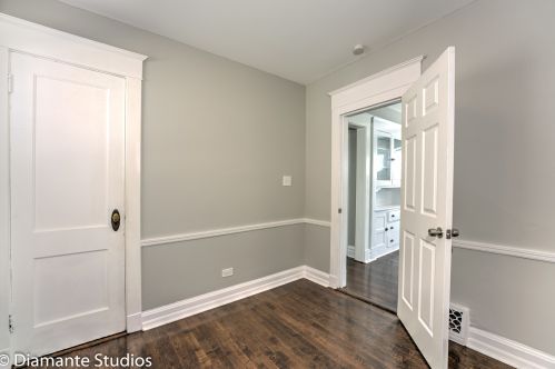 319 5 Ave, Broadview IL 60153-2001 exterior