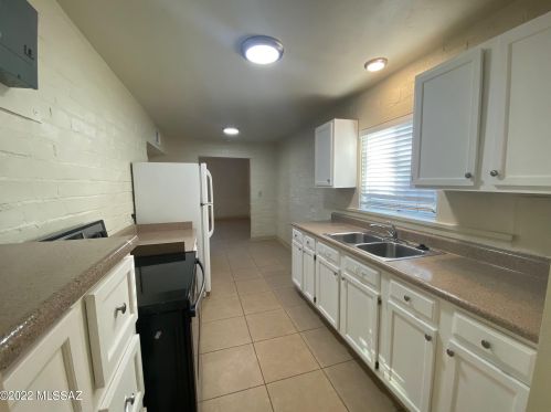 4828 1st St, Tucson AZ  85711-1203 exterior