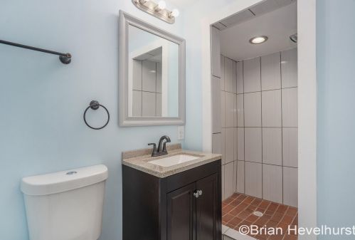 1424 Widdicomb Ave, Grand Rapids MI 49504-3046 exterior