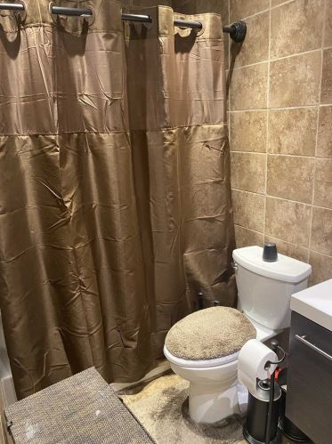 375 Salt Point Tpke, Poughkeepsie NY 12603-1053 exterior