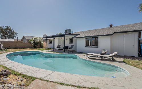 2226 Blanche Dr, Phoenix AZ  85022-4021 exterior