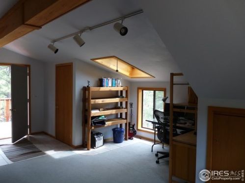 893 Logan Ml Rd, Boulder CO 80302-8729 exterior