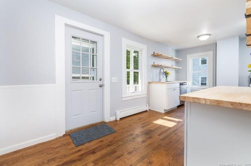 525 Prospect St, Torrington CT 06790-6328 exterior