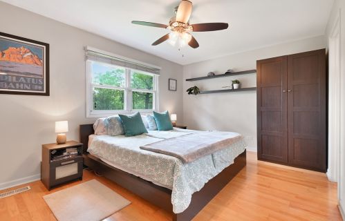 1328 Creighton Ave, Naperville IL 60565-2901 exterior