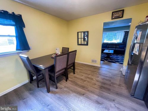 62 Goeke Dr, Trenton NJ 08610-1123 exterior