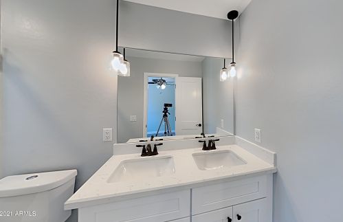 3041 Elm St, Phoenix AZ  85016-5036 exterior