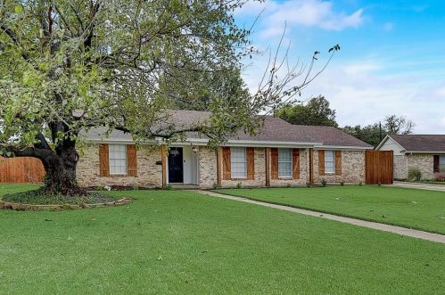 3316 Arawak Pl, Dallas TX 75234-2201 exterior