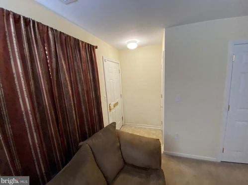 735 40 St, Philadelphia PA 19104-1670 exterior