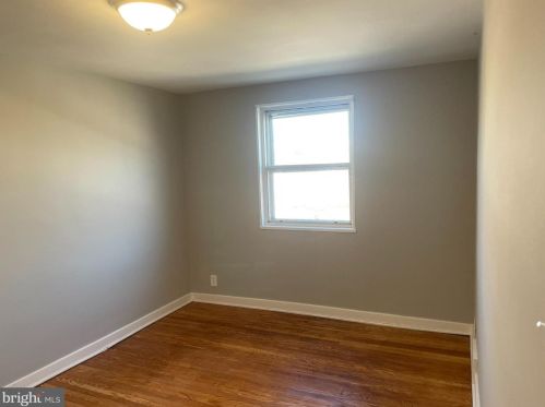 7512 Gilbert St, Philadelphia PA  19150-2604 exterior