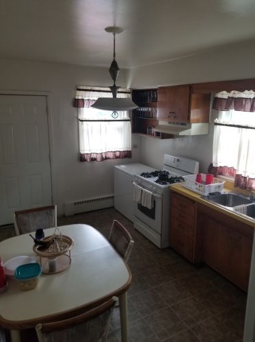 829 21 Ave, Broadview IL 60153-1474 exterior