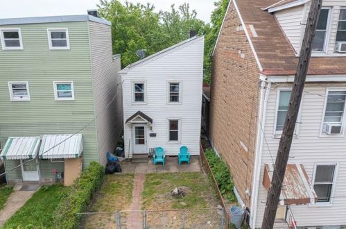 2919 Shadeland Ave, Pittsburgh, PA 15212-2556