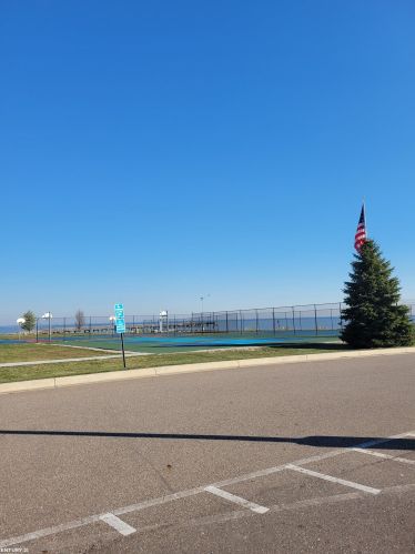 33654 Lotties Dr, New Baltimore MI 48047-2378 exterior