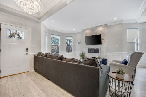 2242 Karlov Ave, Chicago IL  60639-3718 exterior