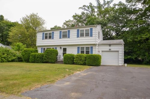 45 Whippoorwill Dr, Milford, CT 06460-3753