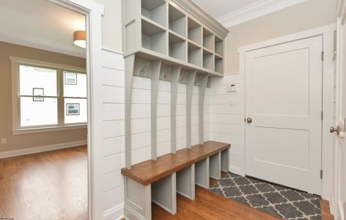 165 Tudor Oval, Westfield NJ 07090-2223 exterior