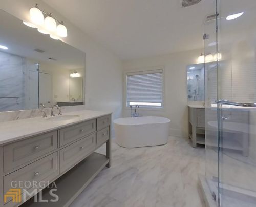 2765 Durham Dr, Atlanta GA  30319-3673 exterior