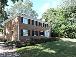 3336 Van Aken Blvd, Cleveland OH  44120-3506 exterior