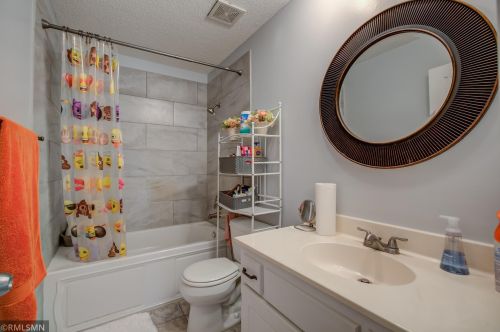 275 Burlington Rd, Saint Paul MN 55119-5376 exterior