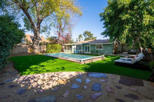 14291 Prospect Ave, Tustin CA  92780-2316 exterior