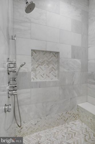 420 3rd St, Washington DC  20003-1930 exterior