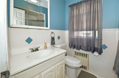 30 Essex St, Irvington NJ 07111-2265 exterior