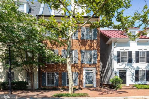 524 Royal St, Alexandria VA  22314-2024 exterior