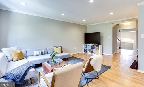 5819 Tudor Ln, Rockville MD 20852-2852 exterior