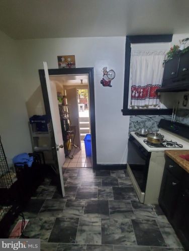 161 Godfrey Ave, Philadelphia PA 19126-3829 exterior