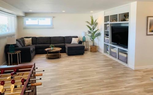 1548 Beach St, Meskegon MI  49441-1006 exterior