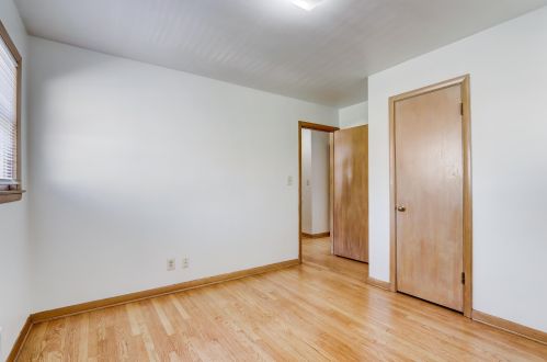 1033 88, Milwaukee WI 53214-2928 exterior