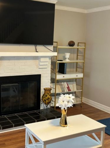 1228 Bellaire Pl, Pittsburgh PA  15226-1828 exterior